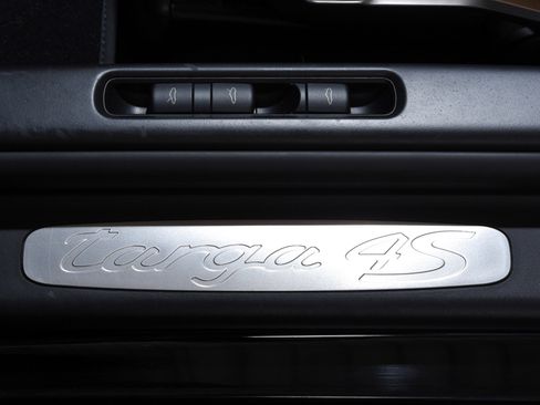 Used 2010 Porsche 911 Targa 4S image 35