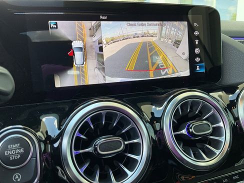 Used 2023 Mercedes-Benz GLA 35 AMG 4MATIC image 23