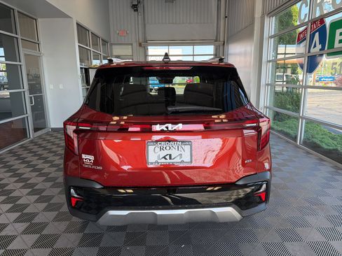 New 2026 Kia Seltos S AWD/4WD image 5