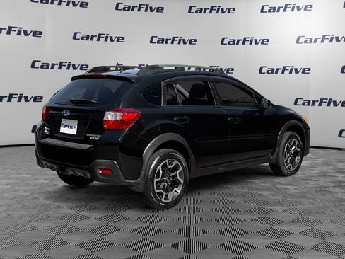 Used 2017 Subaru Crosstrek 2.0i Premium AWD/4WD image 6