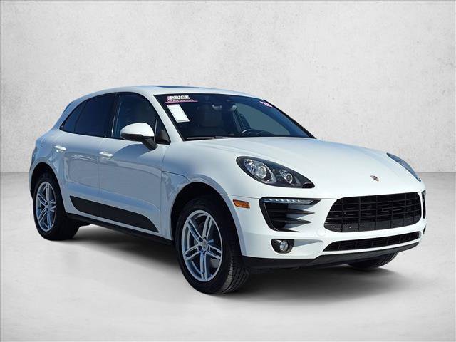 Used 2018 Porsche Macan AWD/4WD image 3