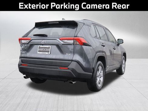 Used 2025 Toyota RAV4 XLE image 7