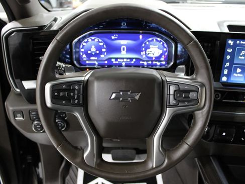 Used 2023 Chevrolet Silverado 1500 LT Trail Boss AWD/4WD image 32