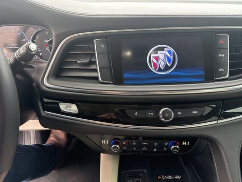 Used 2023 Buick Enclave Avenir image 13
