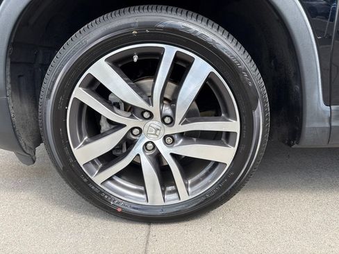 Used 2016 Honda Pilot Elite image 11