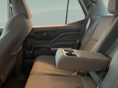 Certified 2025 Toyota 4Runner SR5 AWD/4WD image 26