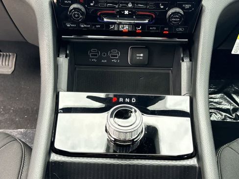 New 2026 Jeep Grand Cherokee Altitude AWD/4WD image 17