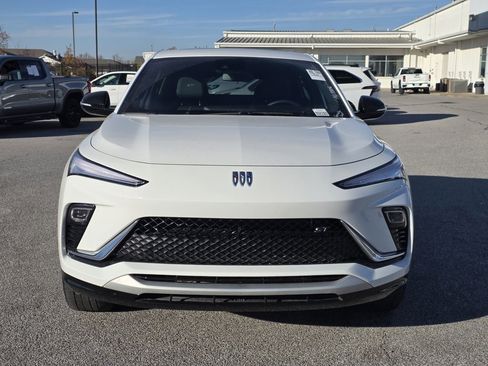 Used 2024 Buick Envista Sport Touring w/ Convenience I Package image 2