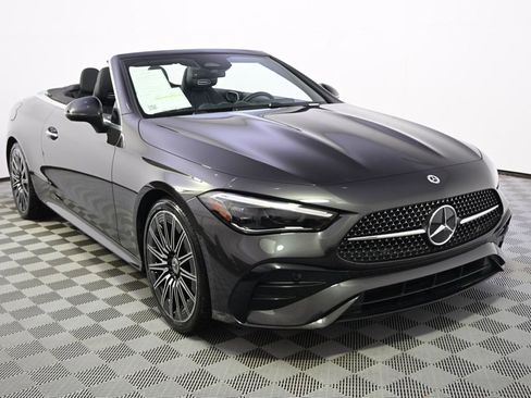 Used 2025 Mercedes-Benz CLE 300 4MATIC Cabriolet w/ Night Package image 13
