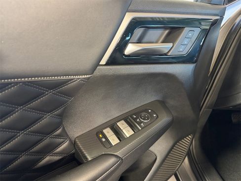 Used 2022 Mitsubishi Outlander SEL image 14