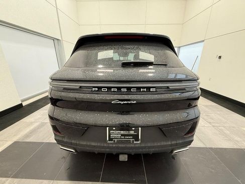 Certified 2025 Porsche Cayenne image 6