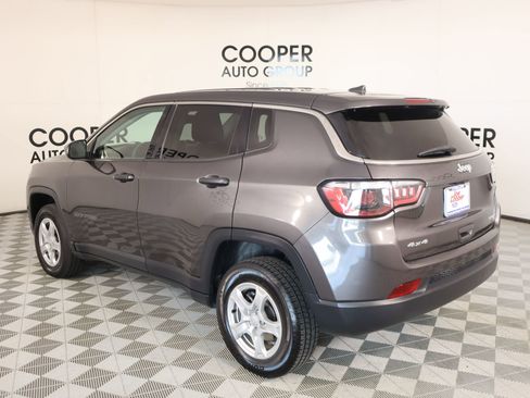 Used 2022 Jeep Compass Sport image 21