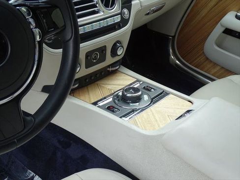 Certified 2014 Rolls-Royce Wraith RWD image 14