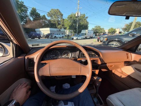 Used 1992 Toyota Corolla LE FWD image 14
