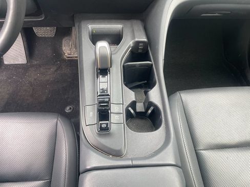 Used 2023 Toyota Crown AWD/4WD image 22