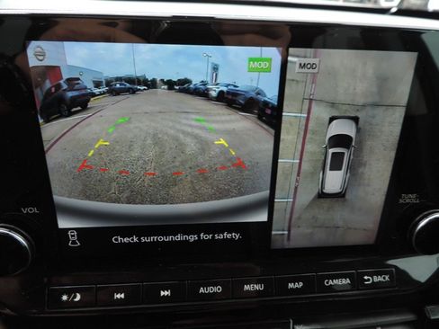 Used 2025 Nissan Pathfinder Platinum w/ Cargo Package FWD image 30