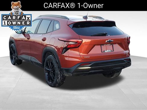 Used 2024 Chevrolet Trax ACTIV w/ Sunroof Package image 4