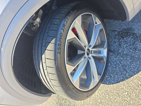 Certified 2025 Audi Q5 2.0T Premium Plus w/ Premium Plus Package image 31