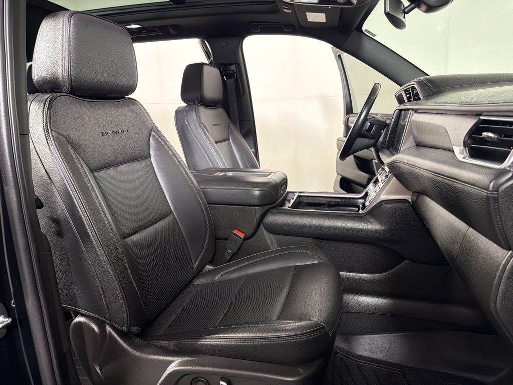 Used 2022 GMC Yukon Denali AWD/4WD image 24