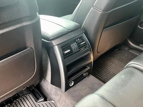 Used 2017 BMW 535i Gran Turismo image 29