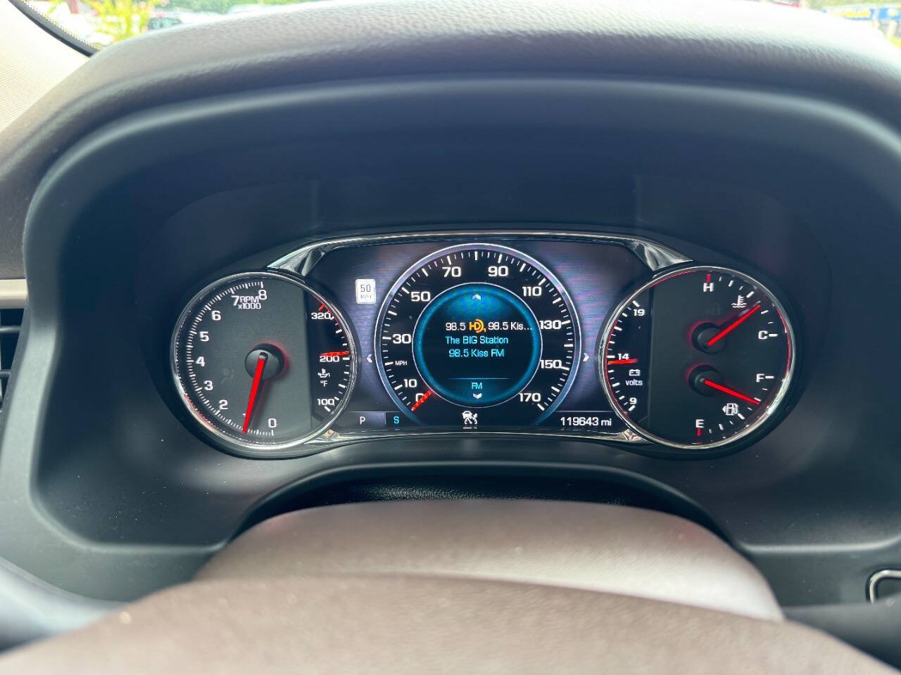 Used 2018 GMC Acadia Denali w/ Technology Package AWD/4WD image 26