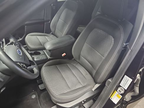 Used 2023 Ford Escape Active w/ Cold Weather Package image 15