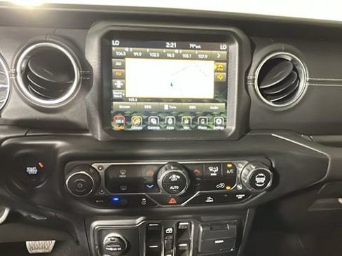 Used 2023 Jeep Wrangler Unlimited Sahara AWD/4WD image 21