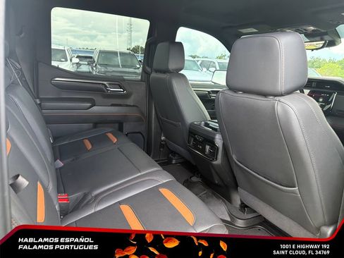 Used 2024 GMC Sierra 1500 AT4 w/ Technology Package AWD/4WD image 33
