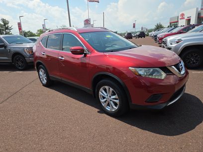 Used 2015 Nissan Rogue SV