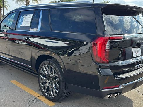 Certified 2025 GMC Yukon XL Denali Ultimate w/ LPO, Floor Liner Package image 5