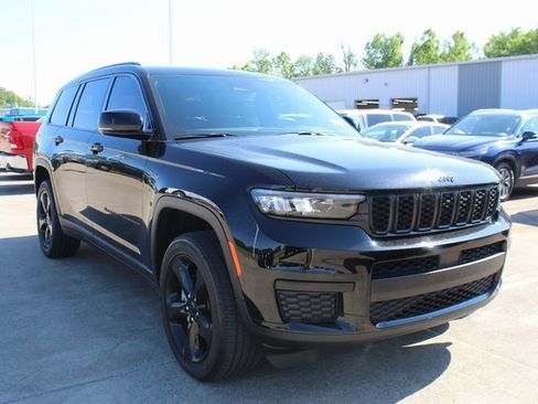 Used 2022 Jeep Grand Cherokee L Laredo image 7