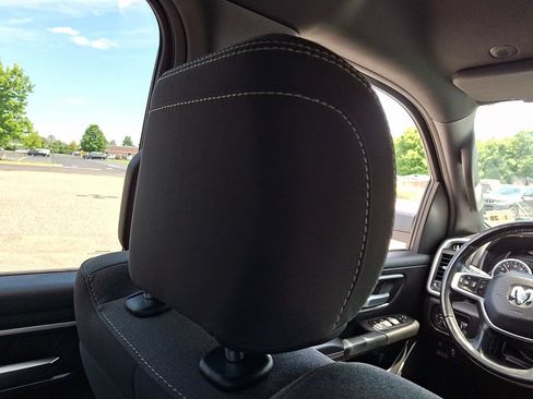 Used 2022 RAM 1500 Big Horn AWD/4WD image 14