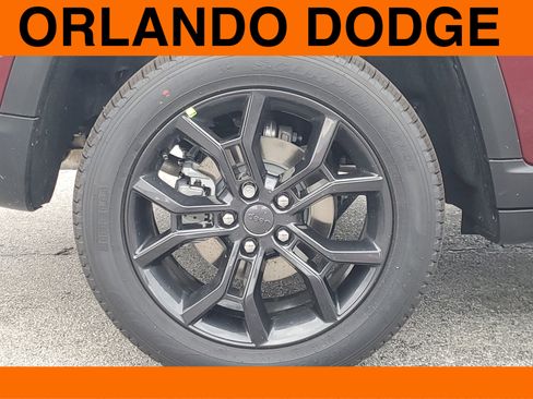 New 2025 Jeep Grand Cherokee Limited image 5