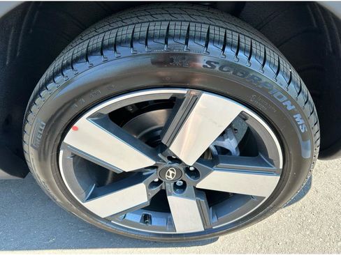 Used 2024 Hyundai Santa Fe Limited image 28