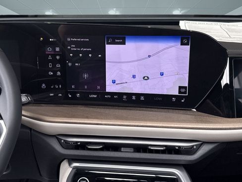 Certified 2025 Audi Q5 Prestige AWD/4WD image 29