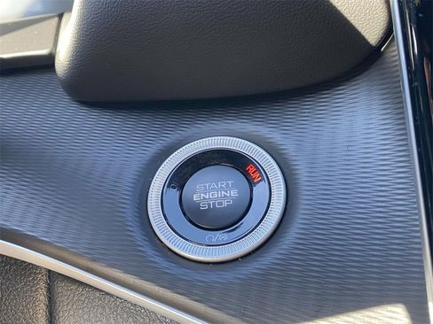 New 2025 Jeep Grand Cherokee Laredo image 27