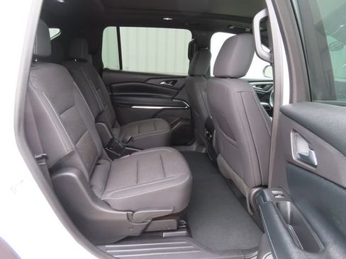 Used 2025 Chevrolet Traverse LT w/ Sun and Wheel Package AWD/4WD image 29