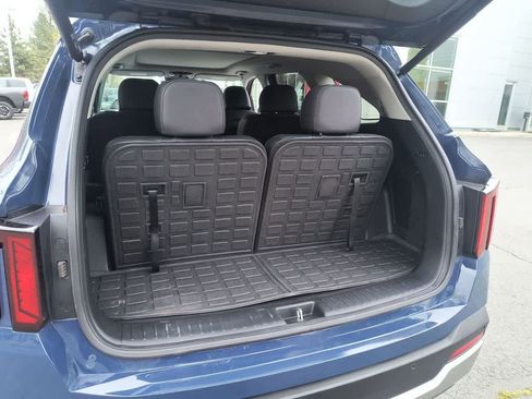 Used 2025 Kia Sorento EX w/ Panoramic Sunroof Package image 25