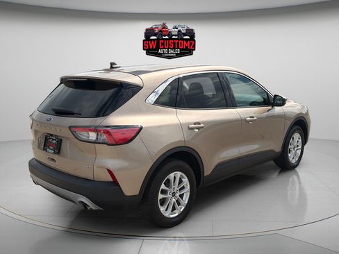 Used 2021 Ford Escape SE w/ Convenience Package AWD/4WD image 7