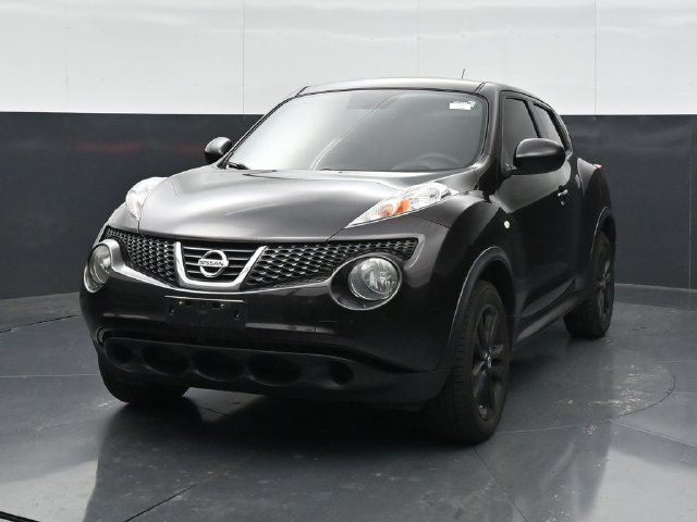 Used 2014 Nissan Juke S FWD image 5