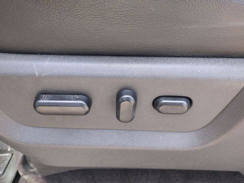 Used 2014 Ford F250 Lariat w/ Lariat Ultimate Package image 17