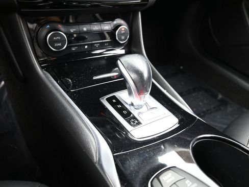 Used 2017 INFINITI QX30 Sport w/ Sport Leather Package image 27