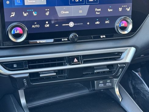 Used 2024 Lexus RX 450h AWD w/ Convenience Package image 21