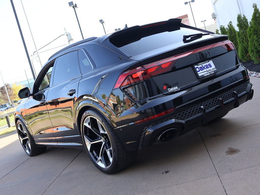 Used 2025 Audi RS Q8 performance AWD/4WD image 4