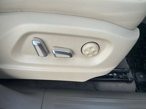 Used 2014 Audi Q5 3.0T Prestige image 38