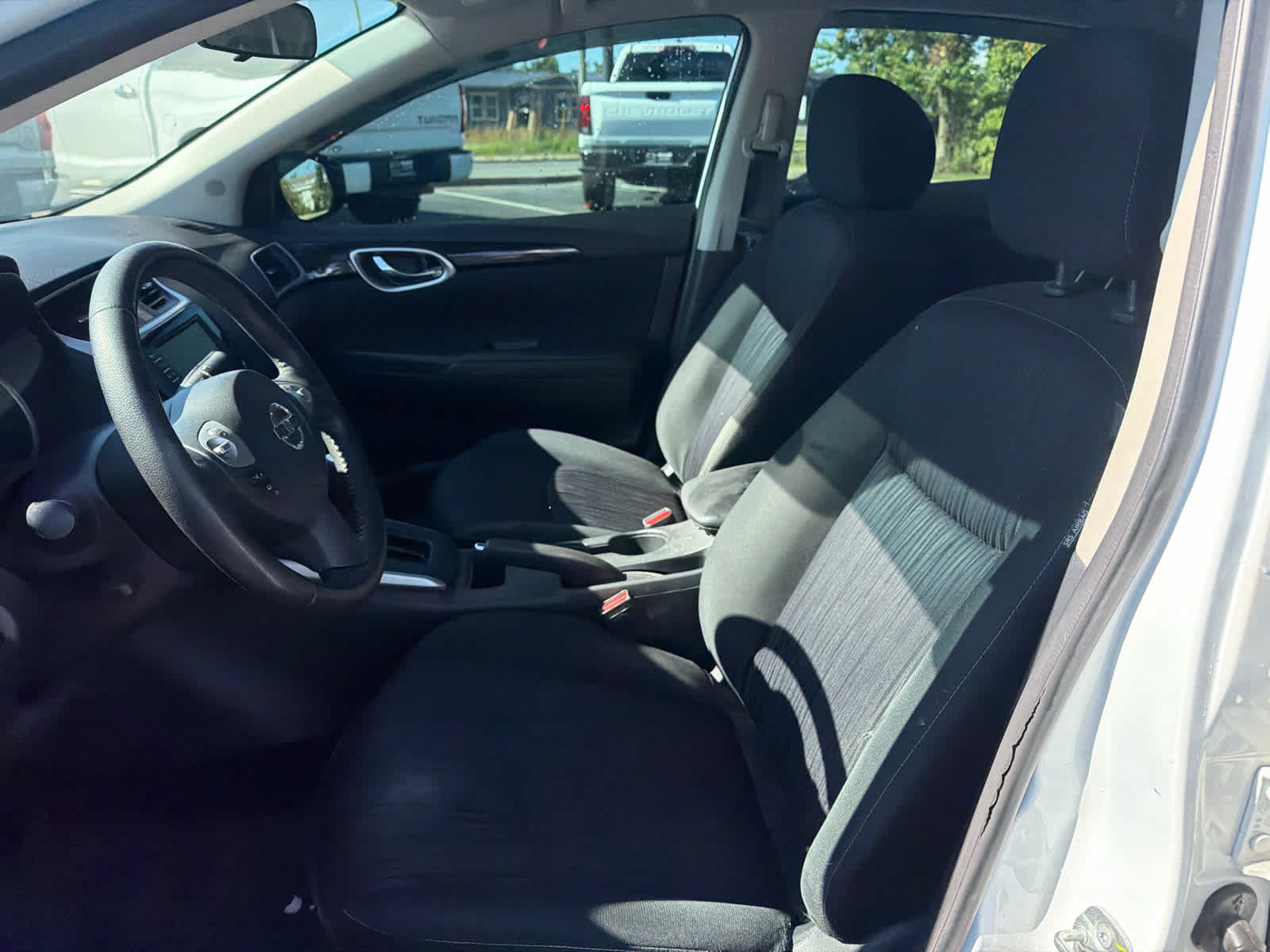 Used 2019 Nissan Sentra SV FWD image 10