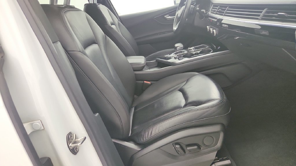 Used 2018 Audi Q7 3.0T Premium Plus w/ Premium Plus Package AWD/4WD image 30