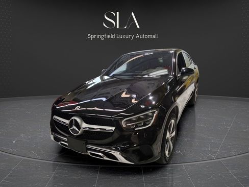 Used 2022 Mercedes-Benz GLC 300 4MATIC Coupe image 9