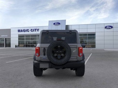 New 2025 Ford Bronco Big Bend w/ Black Diamond Package image 5