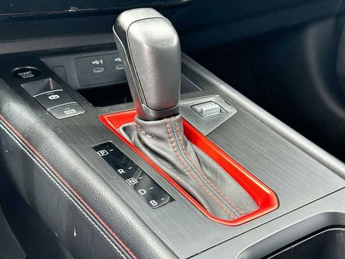 Used 2025 Nissan Kicks SR w/ Interior Electronics Package image 21